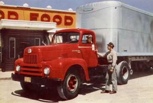International-Harvester L-195 Tractor Truck